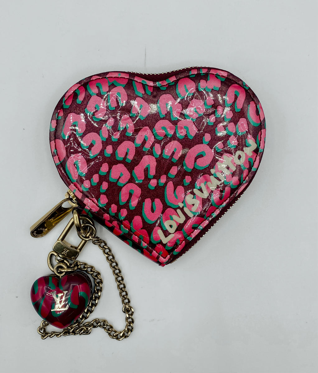 Replica Louis Vuitton Limited Edition - Fall In Love Heart